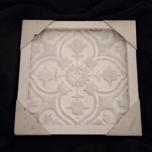 ⚜️ Framed Metal Wall Decor